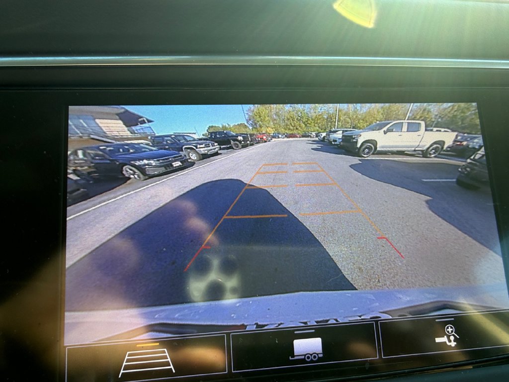 Used 2020 Buick Enclave Essence w/ Sport Touring Edition AWD/4WD image 25