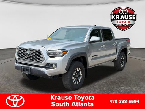 Used 2023 Toyota Tacoma TRD Off-Road w/ Technology Package AWD/4WD image 3