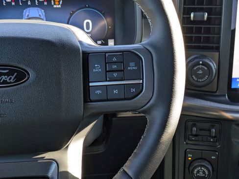 New 2025 Ford F150 Lariat w/ Equipment Group 501A Mid image 27