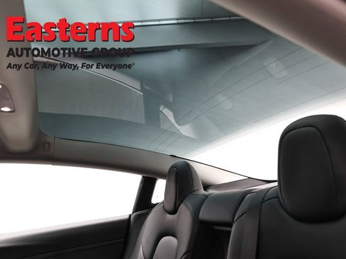 Used 2023 Tesla Model 3 Standard Range image 32