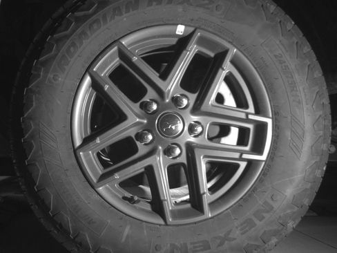 Used 2025 Jeep Wrangler Unlimited Sport AWD/4WD image 15