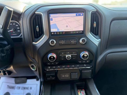 Used 2020 GMC Sierra 2500 Denali w/ Denali Ultimate Package image 13