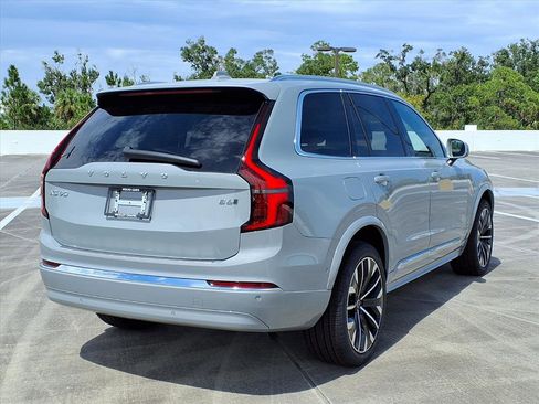 New 2026 Volvo XC90 B6 Plus w/ Protection Package Premier image 7