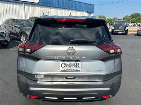 Used 2023 Nissan Rogue SL w/ SL Premium Package FWD image 4