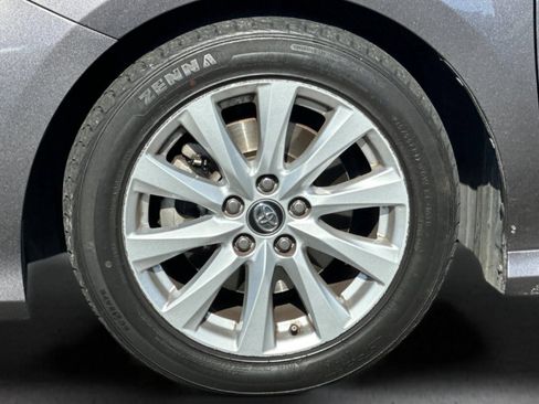 Used 2020 Toyota Camry LE FWD image 22