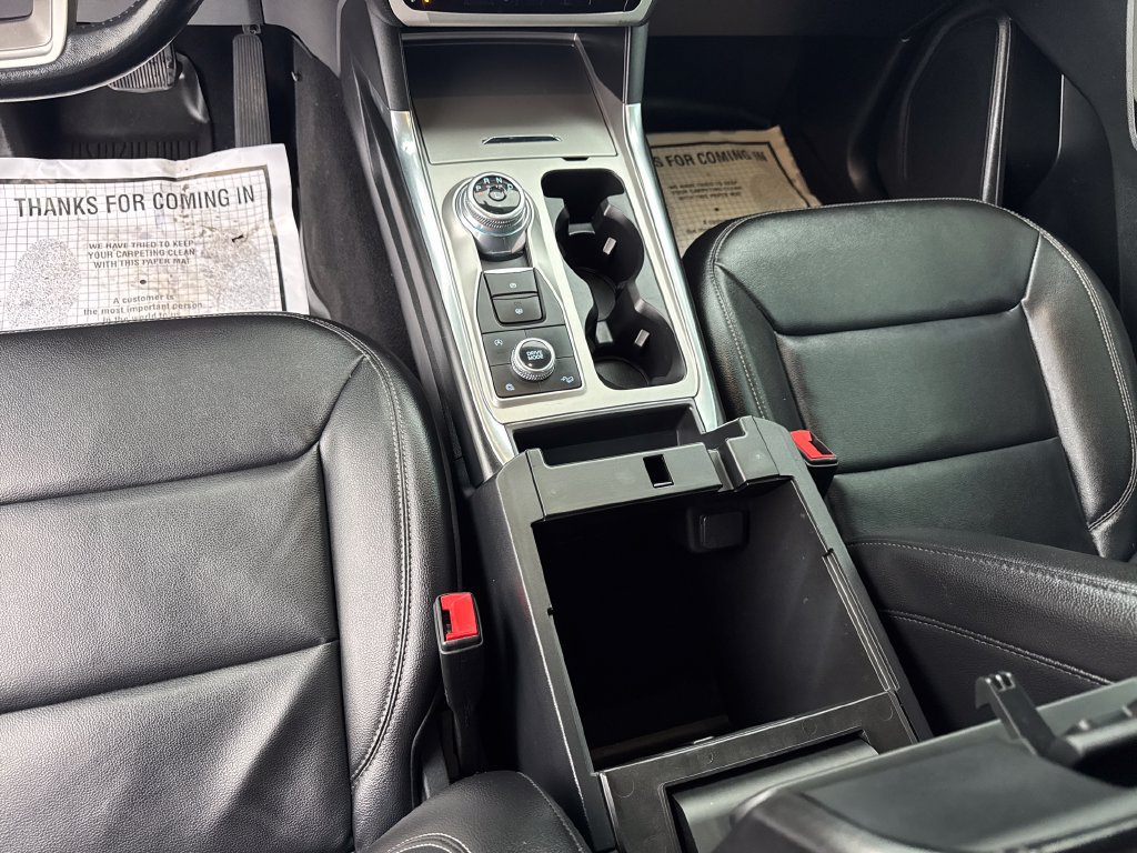 Used 2021 Ford Explorer XLT w/ Equipment Group 202A AWD/4WD image 50