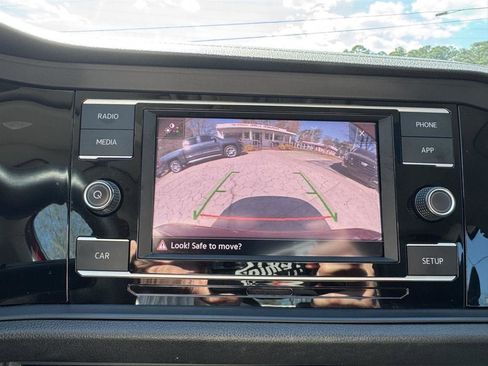 Used 2017 Volkswagen Passat 1.8T SEL Premium image 20