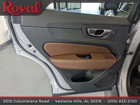 Certified 2024 Volvo XC60 B5 Plus AWD/4WD image 14