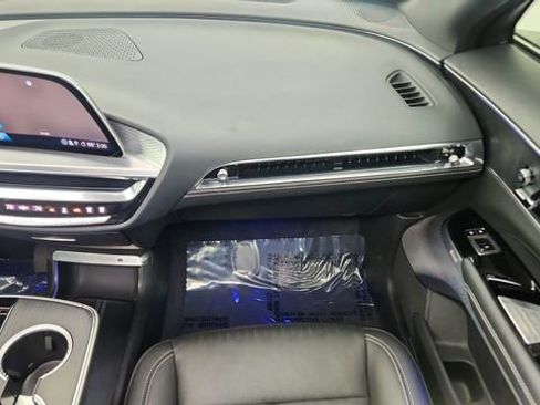 Used 2024 Cadillac Lyriq Sport image 39