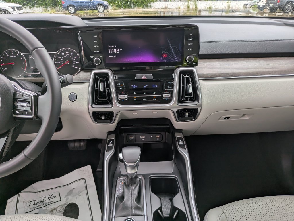 Certified 2023 Kia Sorento EX FWD image 18