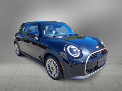 Used 2025 MINI Cooper S FWD image 2