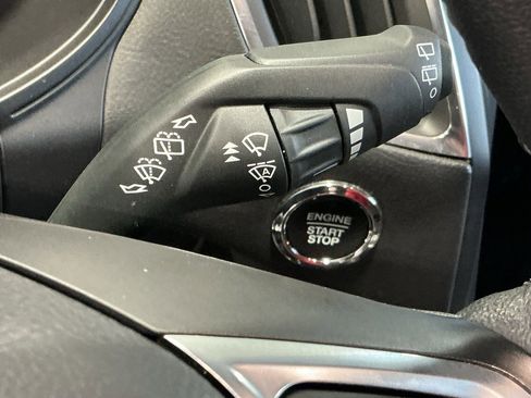 Used 2024 Ford Edge Titanium image 15