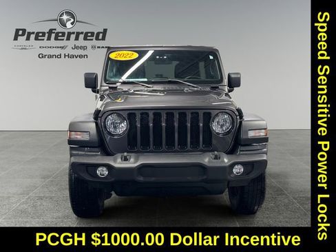 Used 2022 Jeep Wrangler Unlimited Sport image 12