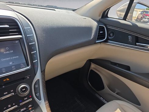 Used 2019 Lincoln Nautilus Reserve AWD/4WD image 10
