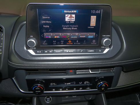 Certified 2023 Nissan Rogue SV image 22