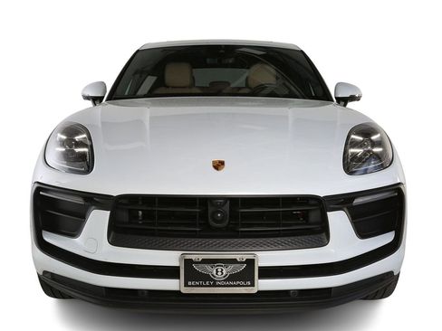Used 2023 Porsche Macan AWD/4WD image 7