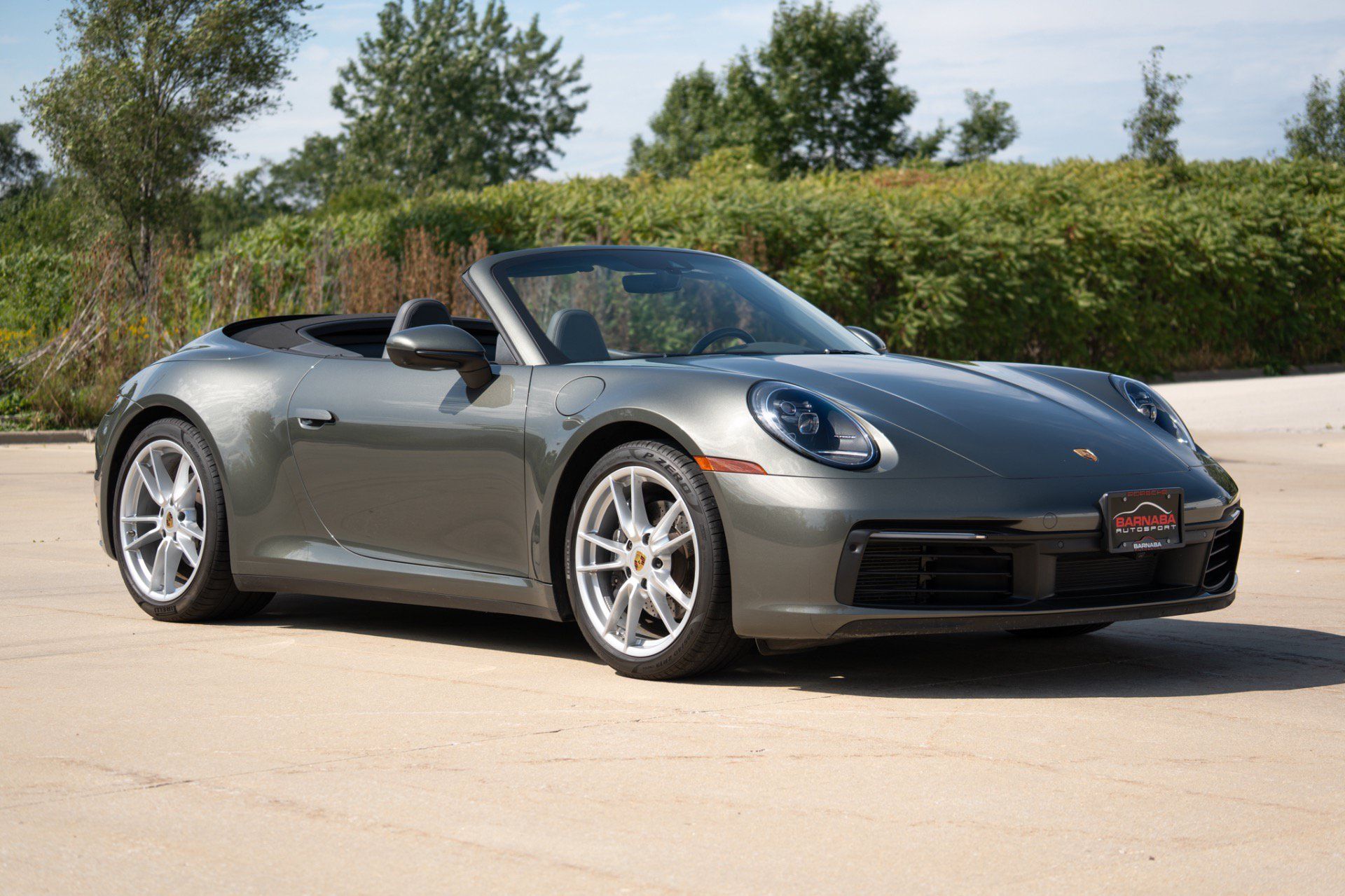 Used 2022 Porsche 911 Carrera RWD image 1