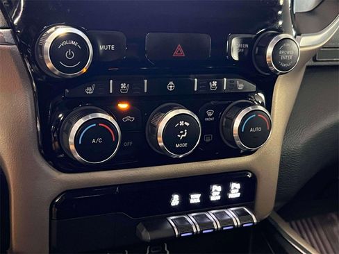 Used 2022 RAM 1500 Laramie image 31