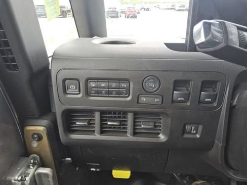 Used 2024 Chevrolet Brightdrop 600 w/ Commercial Equipment Package AWD/4WD image 41