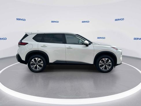 Used 2023 Nissan Rogue SV FWD image 9