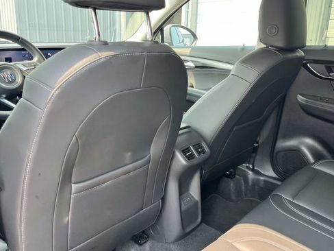 Used 2024 Buick Envision Preferred AWD/4WD image 23