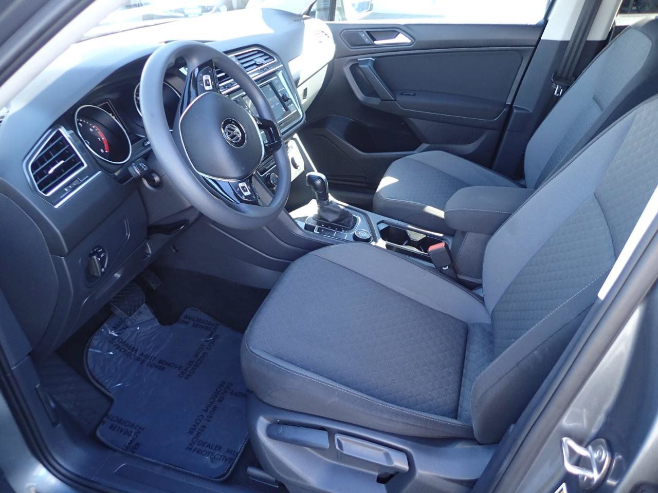 Used 2019 Volkswagen Tiguan S w/ 3rd Row Seat Package AWD/4WD image 9