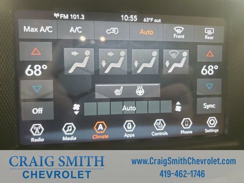 Used 2019 Jeep Wrangler Unlimited Sahara w/ Cold Weather Group AWD/4WD image 23