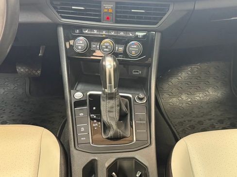 Used 2019 Volkswagen Jetta R-Line FWD image 15