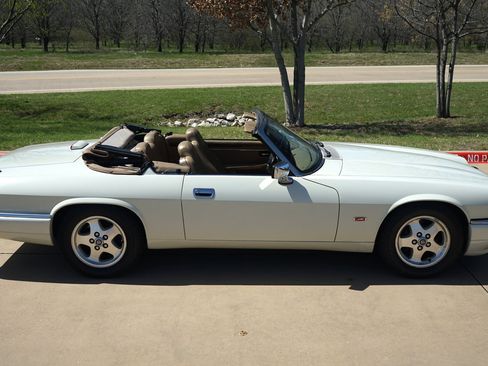 Used 1995 Jaguar XJS 4.0 Convertible RWD image 17