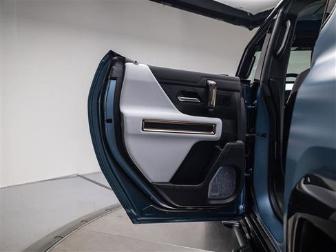 Used 2024 GMC Hummer EV 3X w/ Omega Edition image 31