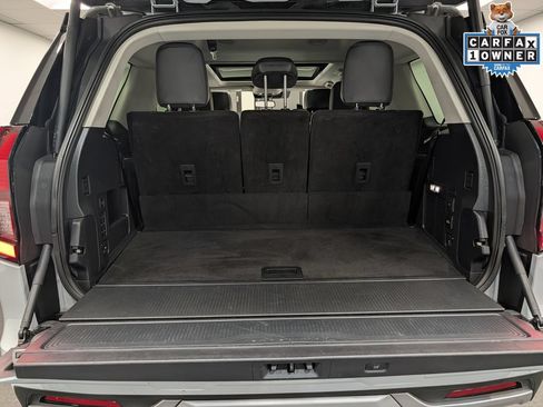 Used 2025 Ford Expedition Platinum AWD/4WD image 33