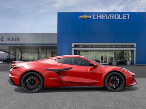 New 2027 Chevrolet Corvette Grand Sport w/ Z52 Sport Performance Package RWD image 5