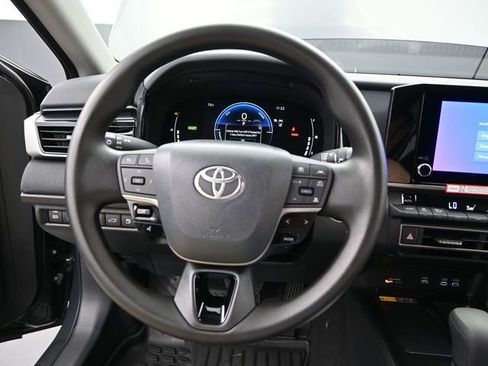 New 2026 Toyota Camry LE image 5
