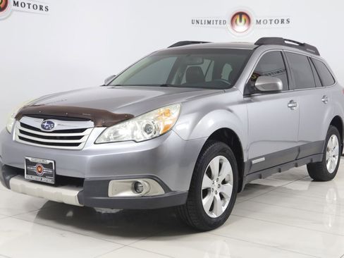 Used 2011 Subaru Outback 2.5i Limited w/ PWR Moonroof Pkg image 5