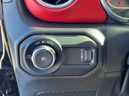 Used 2023 Jeep Wrangler Unlimited Rubicon w/ Dual Top Group image 14