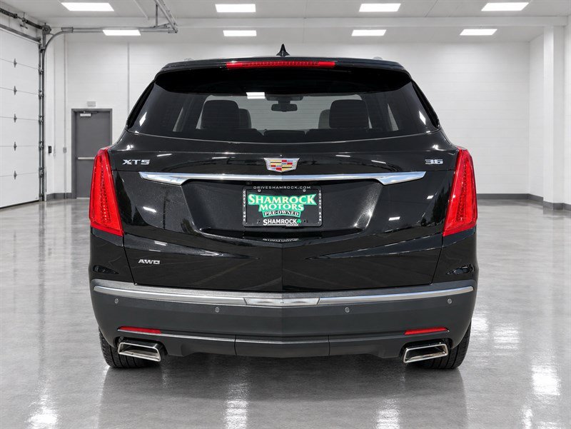 Used 2017 Cadillac XT5 Luxury w/ LPO, Wheel Lock Package AWD/4WD image 6