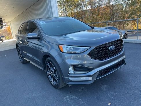 Used 2023 Ford Edge ST image 25