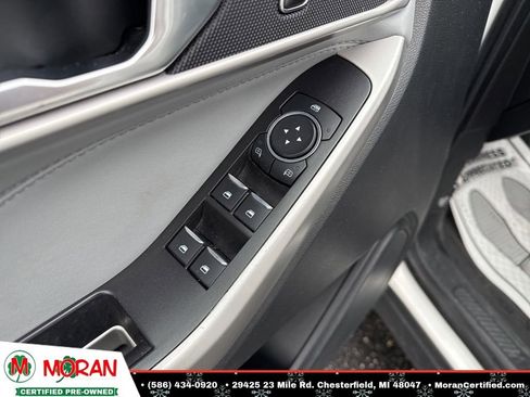 Used 2022 Ford Explorer XLT w/ Equipment Group 202A image 11