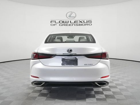 Certified 2025 Lexus ES 350 w/ Premium Package image 6