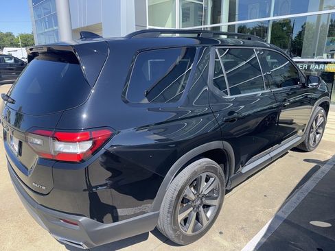 Used 2024 Honda Pilot Elite image 5