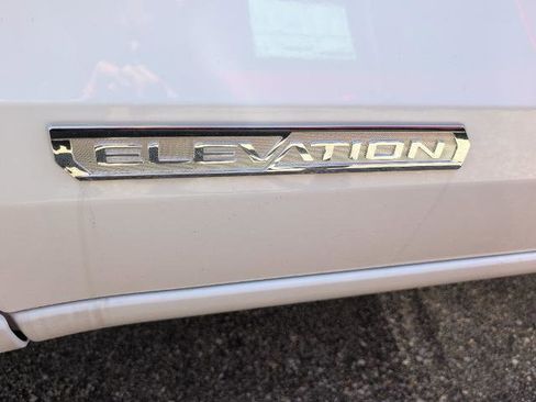 New 2024 GMC Canyon Elevation w/ Convenience Package image 4