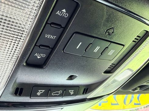 Used 2024 Dodge Durango GT AWD/4WD image 32