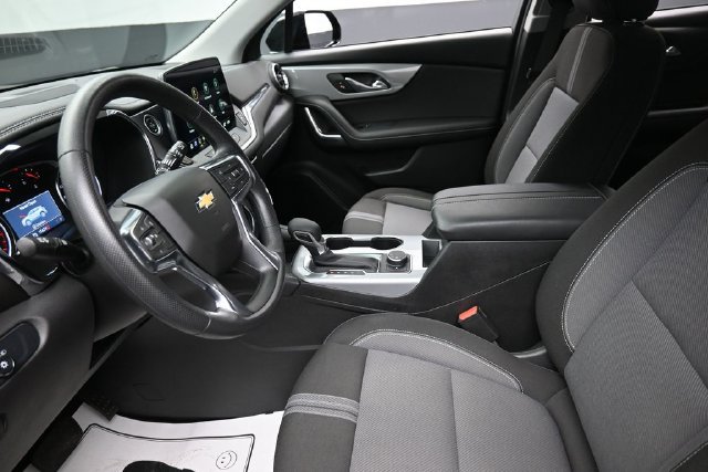 Used 2024 Chevrolet Blazer LT FWD image 16
