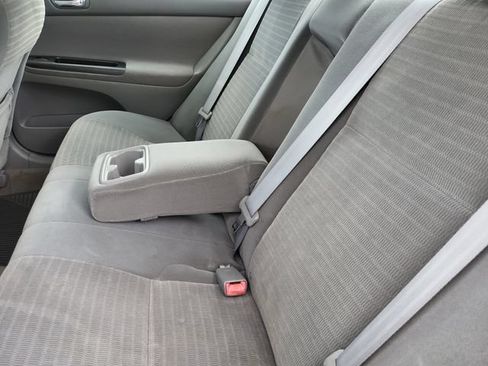 Used 2005 Toyota Camry LE FWD image 22