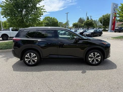 Used 2021 Nissan Rogue SV w/ Premium Package AWD/4WD image 4