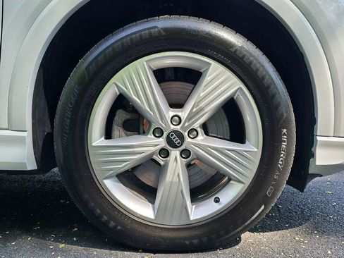 Used 2023 Audi Q4 e-tron Premium w/ Convenience Package image 59