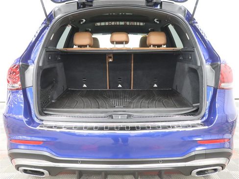 Used 2020 Mercedes-Benz GLC 300 4MATIC image 5