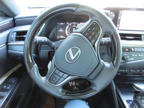 Used 2019 Lexus ES 350 w/ Accessory Package 2 FWD image 34