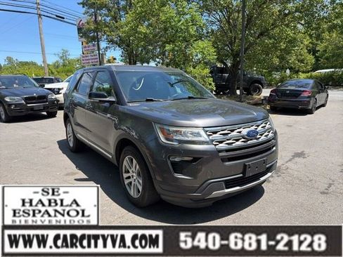 Used 2018 Ford Explorer XLT w/ Equipment Group 202A AWD/4WD image 1