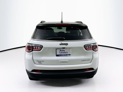 Used 2022 Jeep Compass Limited image 6
